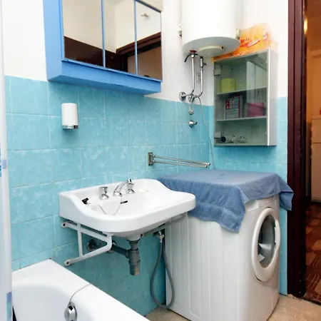 Apartamento By The Sea Veli Iz, Iz - 6255